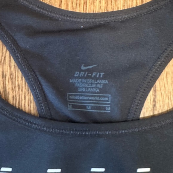Nike Black and White Sports Bra Intimates - Picture 4 of 4